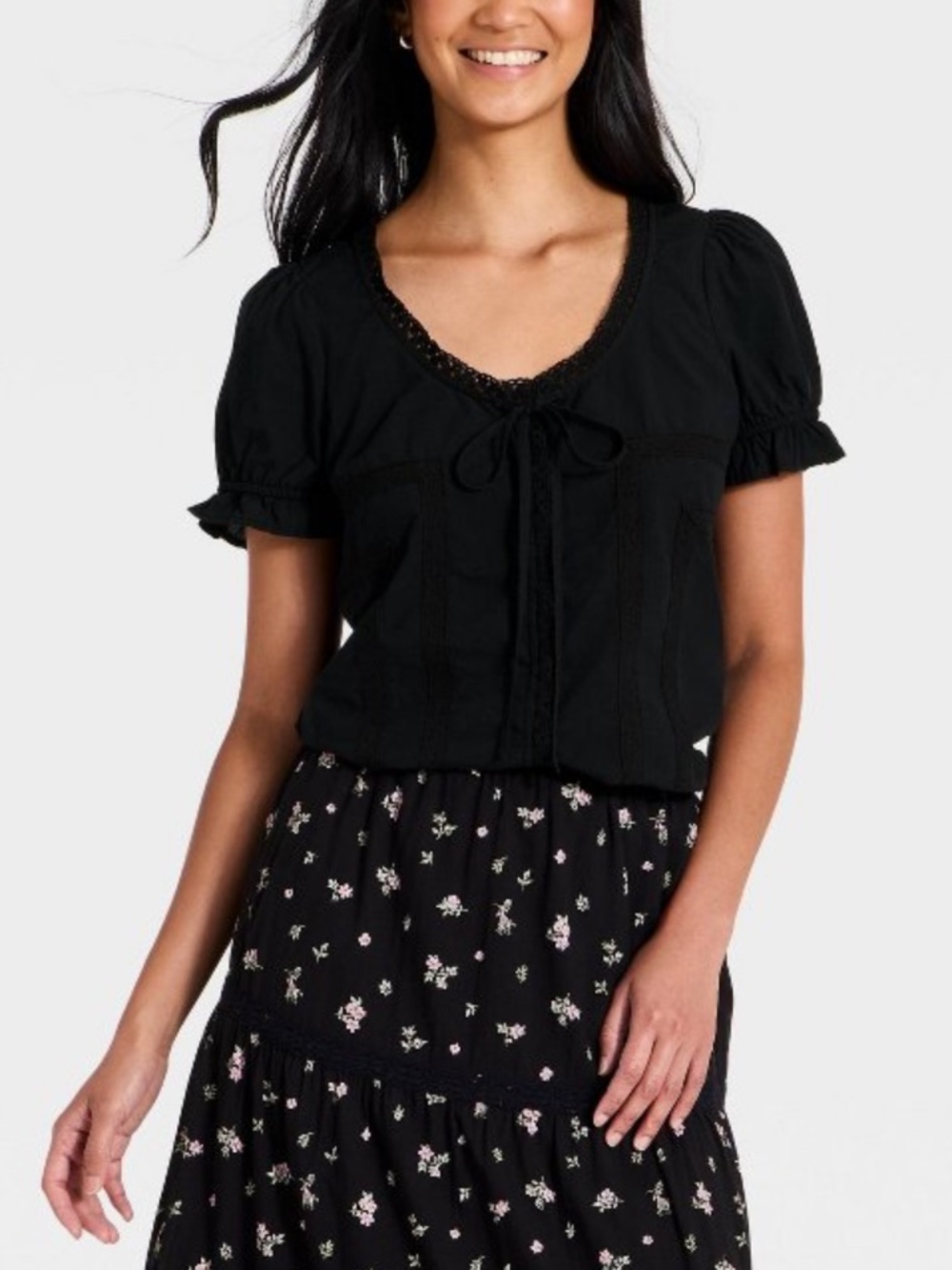 Universal Thread 100% cotton lace trim top - size medium
